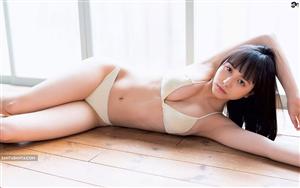 Japanese singer and actress, Mayu Niiya